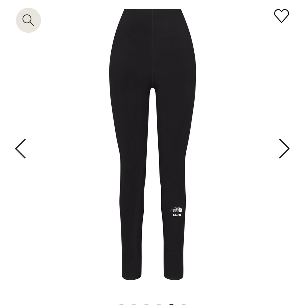 COPY - Skims x North Face Refina Legging Onyx size S small

ENTIRE COLLECTION S…